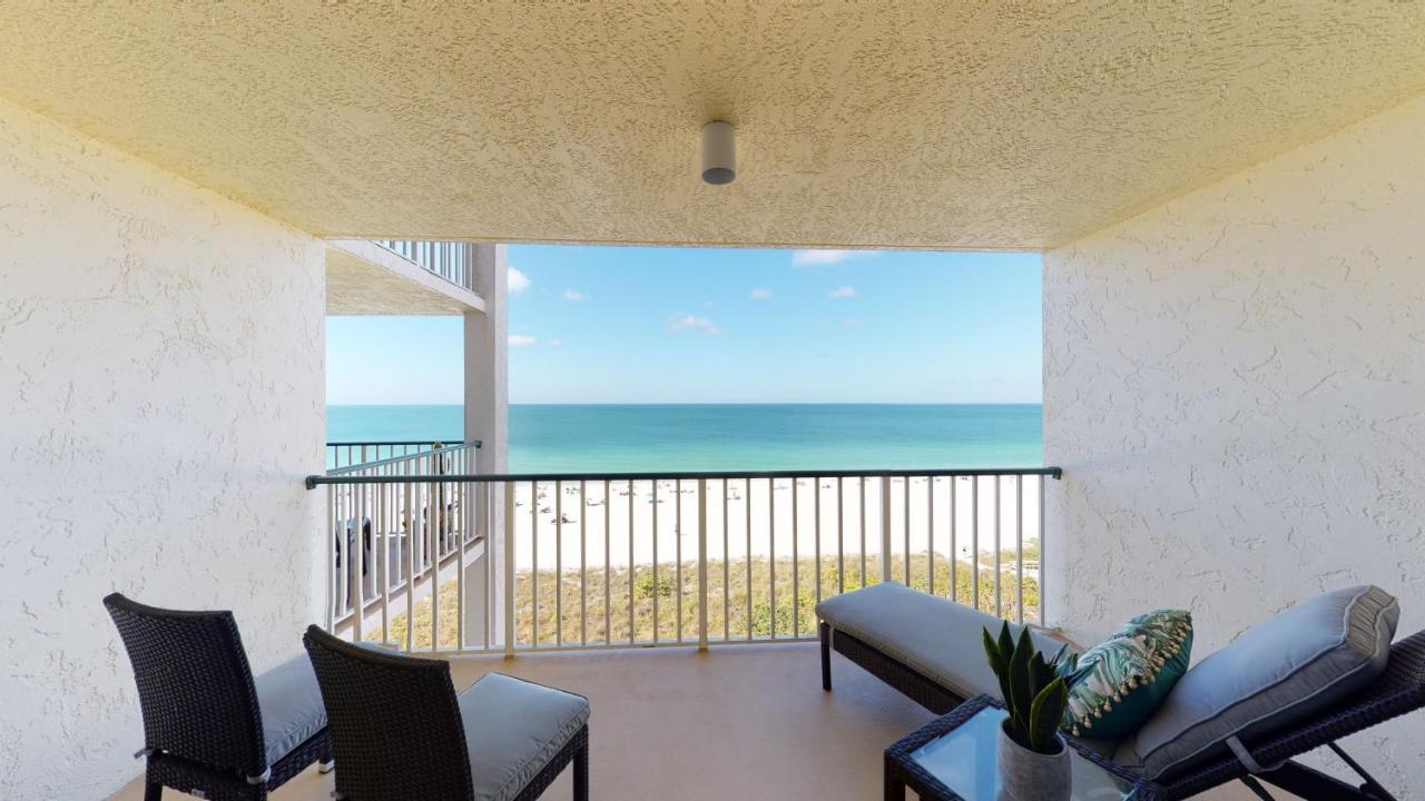 Totally Renovated Beachfront Condo At Apollo! Marco Island Bagian luar foto