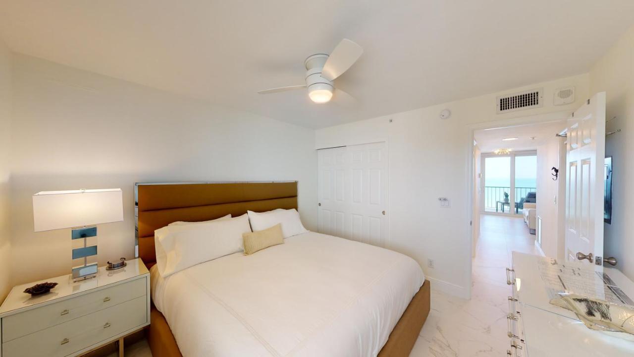Totally Renovated Beachfront Condo At Apollo! Marco Island Bagian luar foto