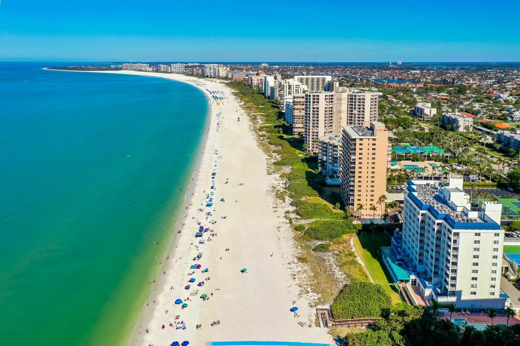 Totally Renovated Beachfront Condo At Apollo! Marco Island Bagian luar foto